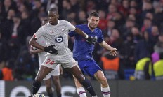 开云体育视频直播-里尔在联赛中实现连胜，豪取三分