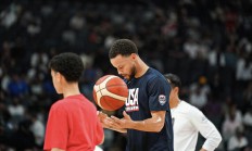 开云体育官方网站-关于土耳其男篮鏖战意大利男篮，库里送出助攻的信息