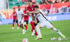 开云体育中国官网-精彩赛事即将上演，球员备战冲刺冠军