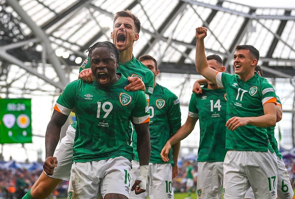 关于佛罗伦萨客场惨败，保级前景黯淡的信息