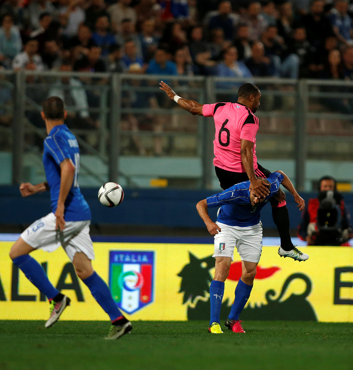 那不勒斯惊险战胜强劲对手!的简单介绍 那不勒斯惊险战胜强劲对手!的简单介绍