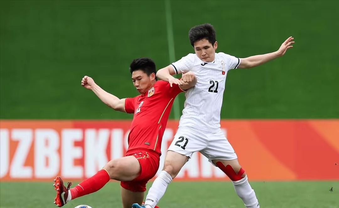 包含亚洲足球队在国际赛事上实现破茧成蝶的词条