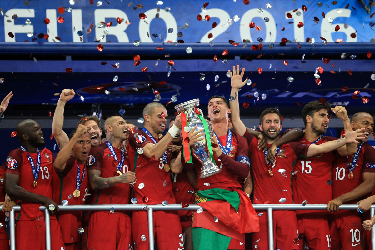 包含瑞典力克瑞士，惊艳闯入欧洲杯半决赛的词条