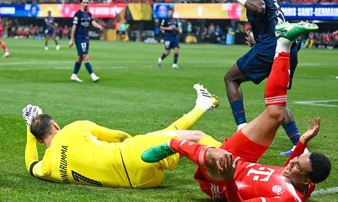 关于曼联横扫法国，特尔施特根统治全场的信息