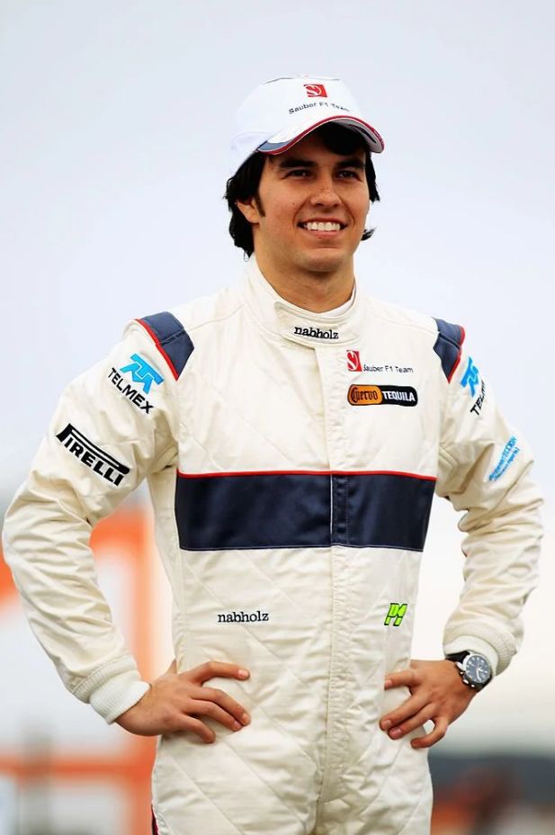 阿斯顿马丁绝杀索伯车队，佩雷兹刷新纪录