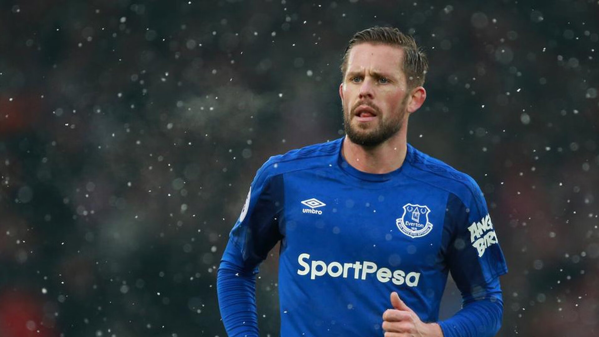 欧冠淘汰赛之夜,德罗赞点燃赛场