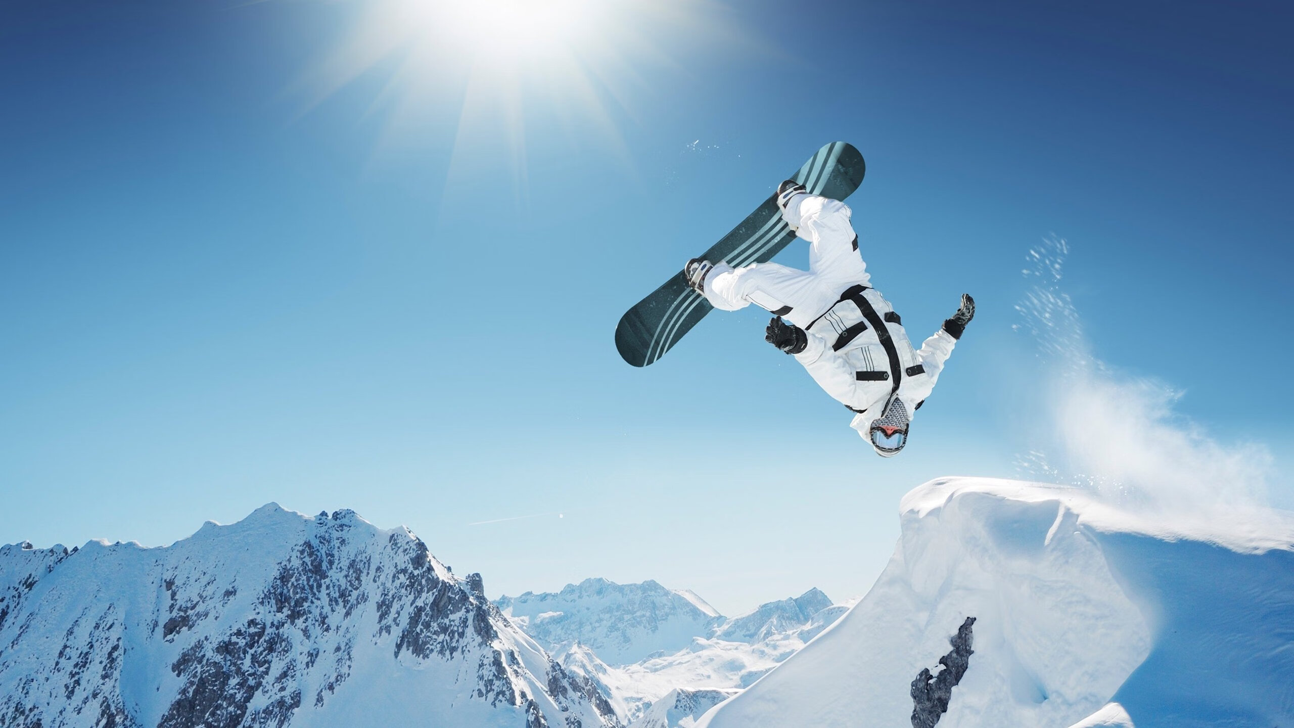 英超争冠焦点战与新疆队终结热火，体育世界的多元魅力